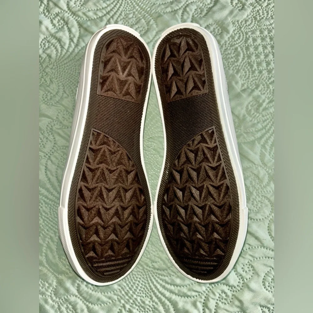 *NWOT Gypsy Jazz Buffalo Plaid Slip On Sneakers - Picture 5 of 7